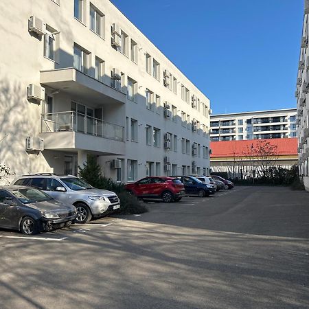 Residence Dp Pipera Bukares Bagian luar foto