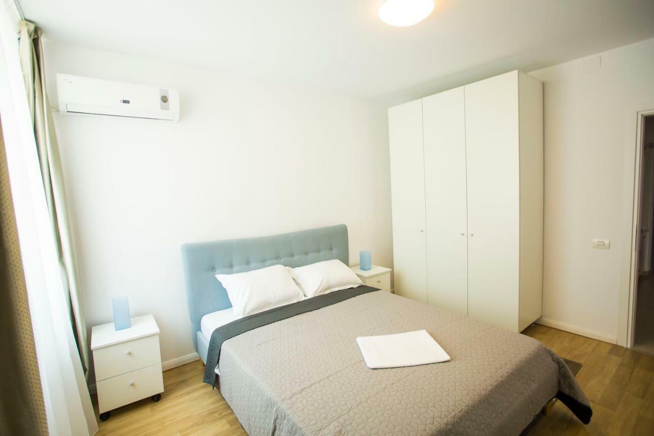 Residence Dp Pipera Bukares Bagian luar foto